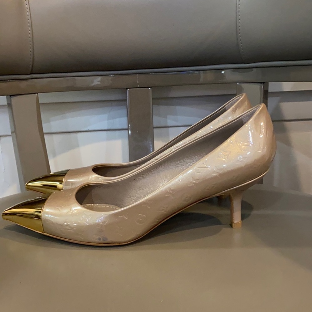 Authentic Louis Vuitton Pumps